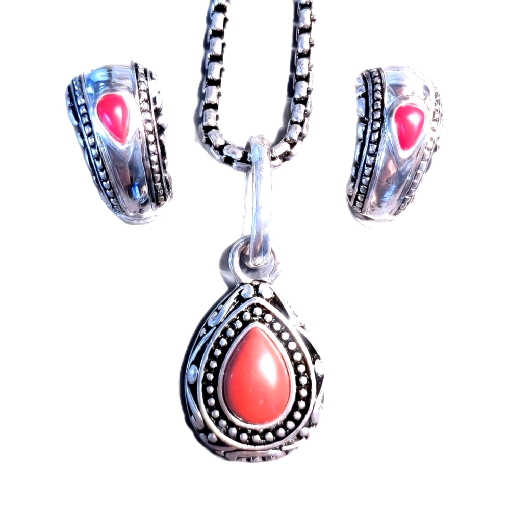 Primer Designs Vintage 80s Jewelry Set